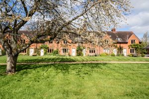Estate Ground- click for photo gallery
